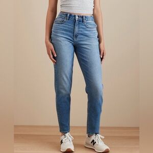 American Eagle Mom Jean